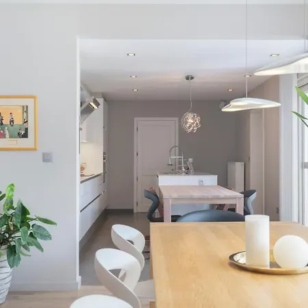 Holiday home Ruime Woning Met Grote Omheinde Tuin Hasselt